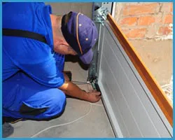 United Garage Door Newton, MA 617-987-4001 - sidebar-door-maintaince-15-05m